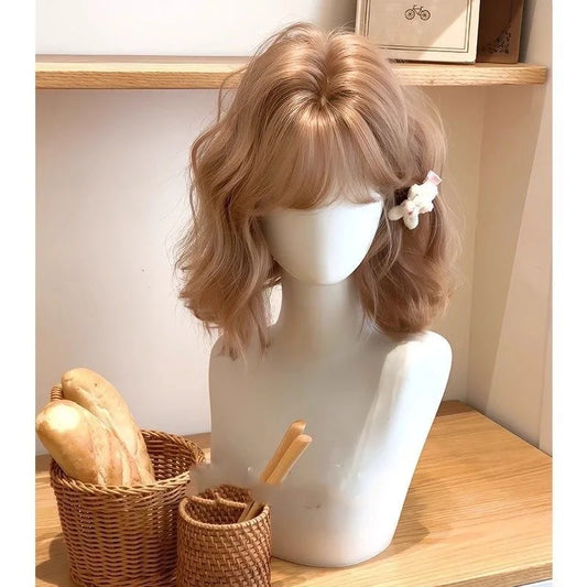 Short Wavy Cosplay Lolita Wigs With Bangs Champagne Gold Bob Synthetic Hair Wigs For Women Heat Resistant Cute And Natural